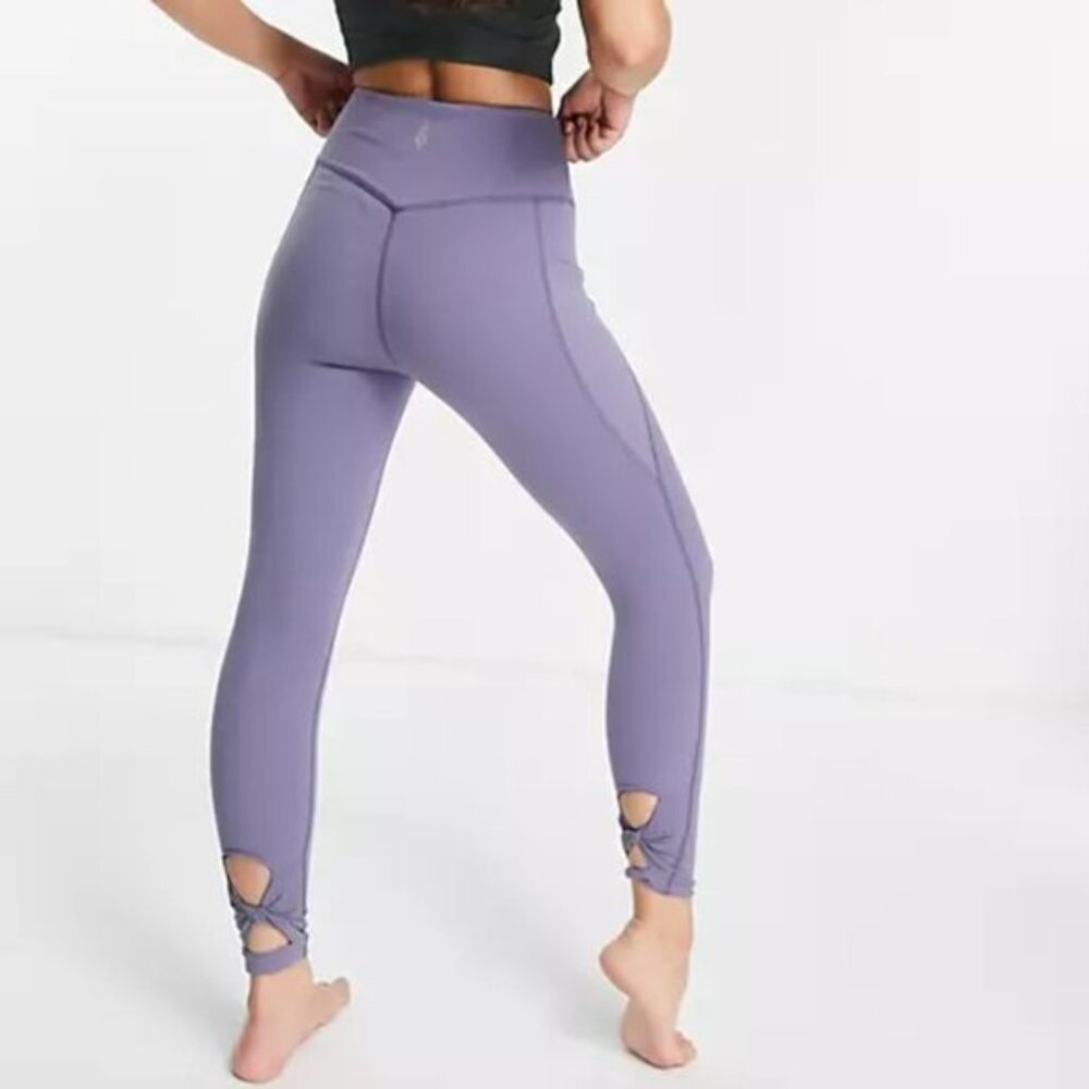 Free People Movement Solid Wave Rider Pocket Leggings size XS Gym Yoga Workout